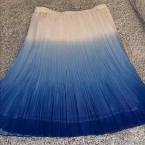 Chic Ombre Blue Pleated Skirt